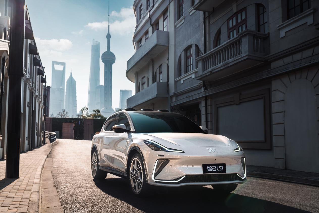2024款理想L系列正式发布，全国统一零售价31.98万元-45.98万元